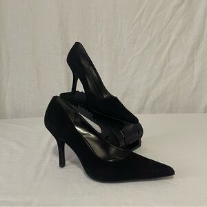 NINE WEST Classic Black Suede Pointy Toe Pumps Size 10 NWOT